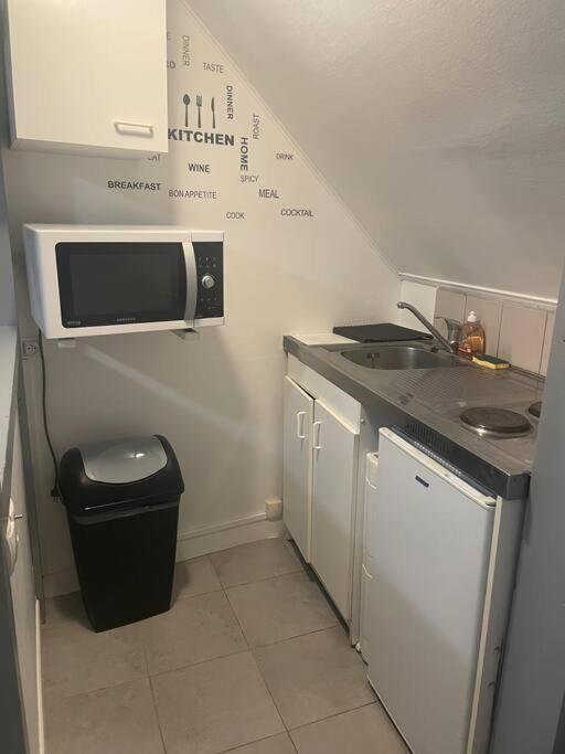 Appartement Cosy Centre Ville Melun Exterior photo